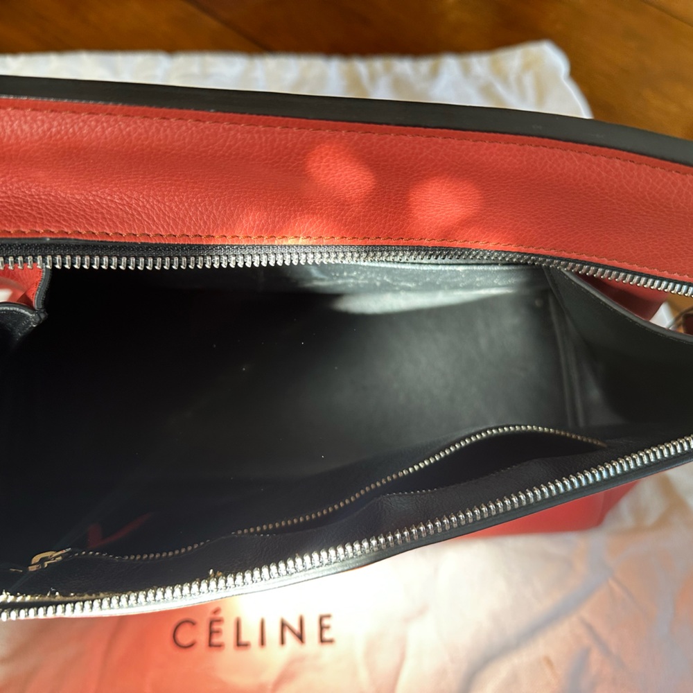 Celine Edge Leather Handbag (never carried) - Picture 7 of 9